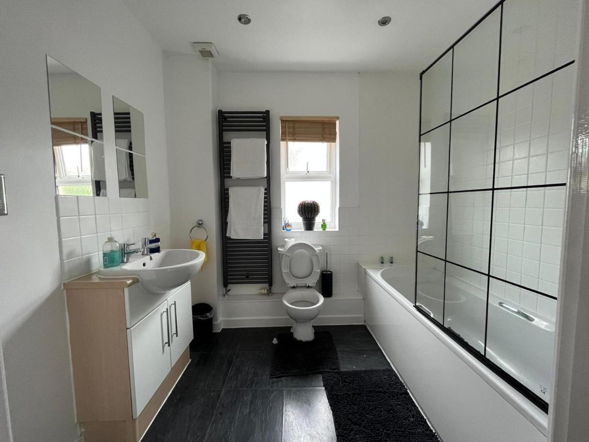 Kent, Dartford Station Apartments Dış mekan fotoğraf