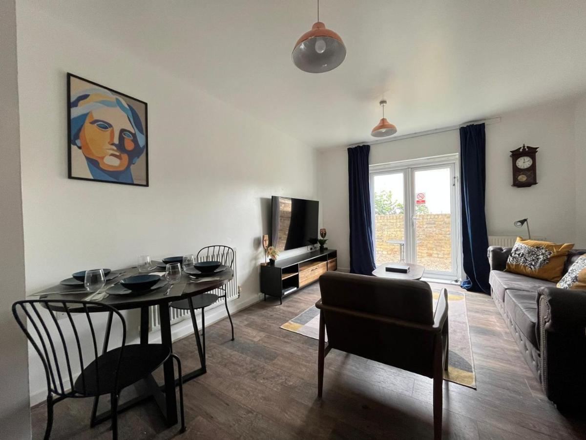 Kent, Dartford Station Apartments Dış mekan fotoğraf